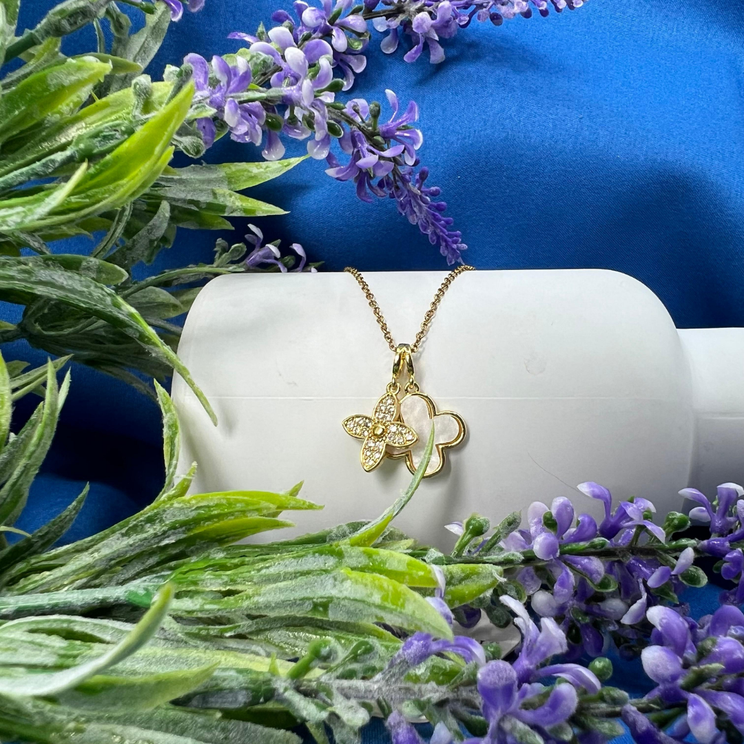 Collection de Colliers Pendentifs Dorés