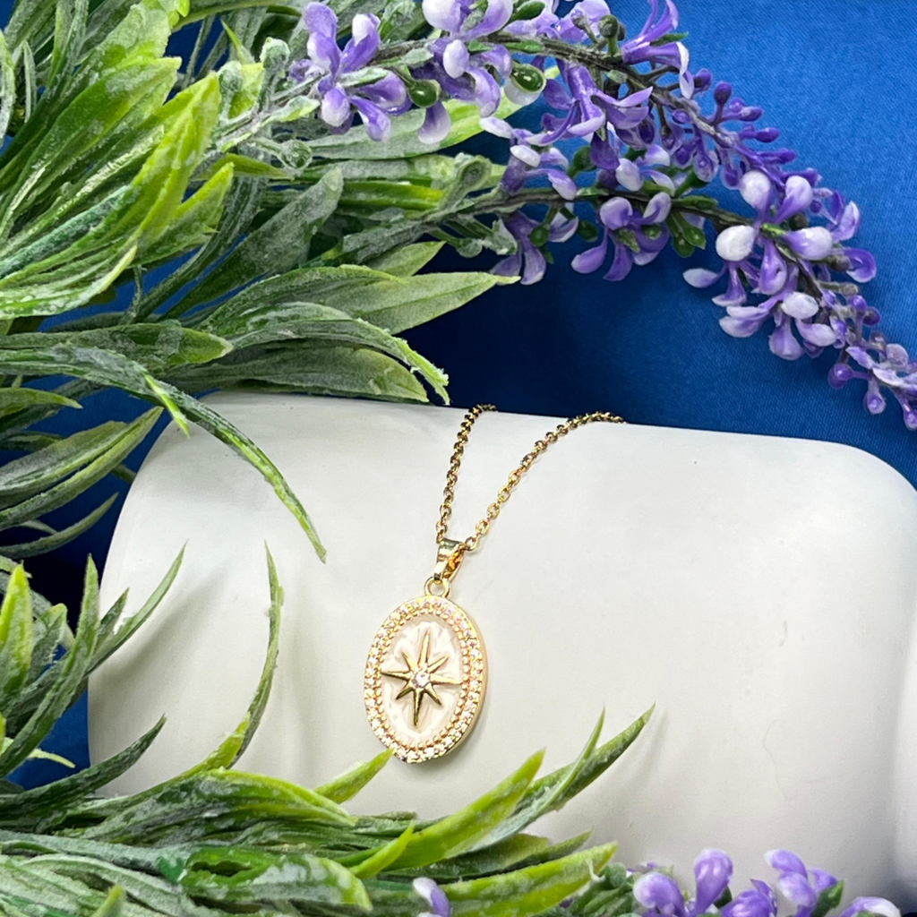 Collection de Colliers Pendentifs Dorés